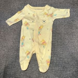 Disney Baby Winnie The Pooh one piece long sleeve 😍 💕 ❤